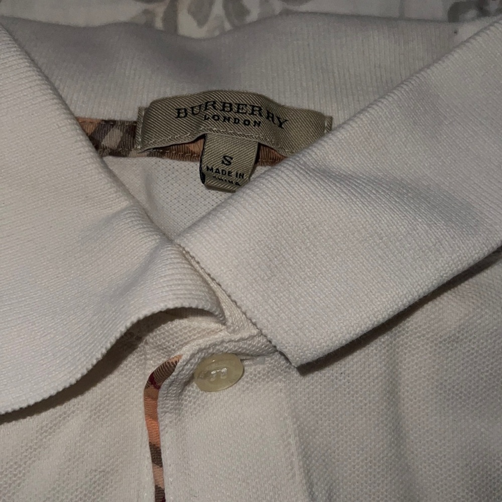 Men’s Burberry polo size small